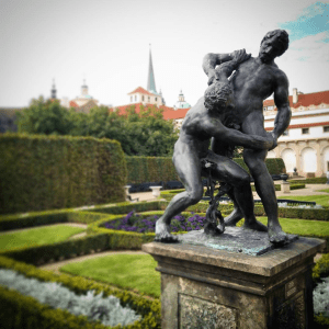 statue-prague